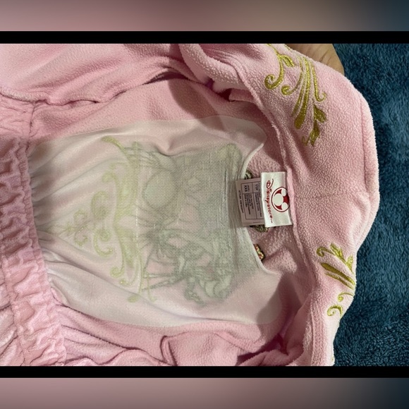 Princess robe - Picture 3 of 3